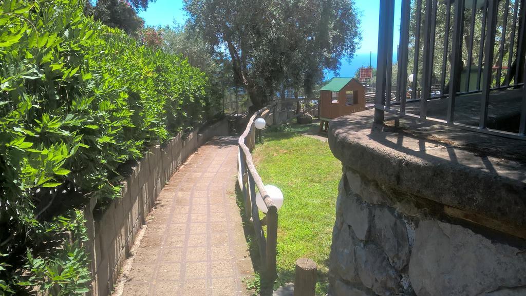 Bed and Breakfast Bellaria Relais П'яно-ді-Сорренто Екстер'єр фото